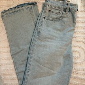 Abercrombie 90s Straight Ultra High Rise Light Wash Jeans Size 25